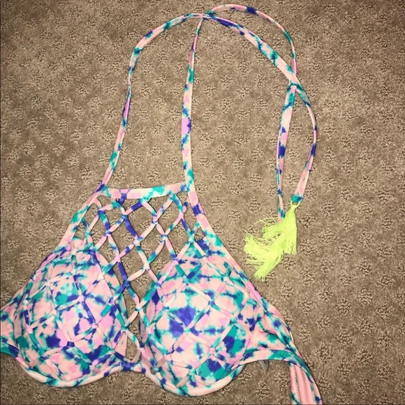 Shade & Store Bikini - Picture 2 of 4